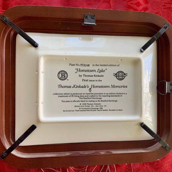 Thomas Kinkade’s “Hometown Lake” - Plate - Picture 5 of 5